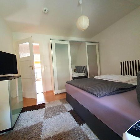 Apartment Am Suedpark Erfurt - Inkl Garten Mit Sitzlounge - Zentrumsnah Exterior foto